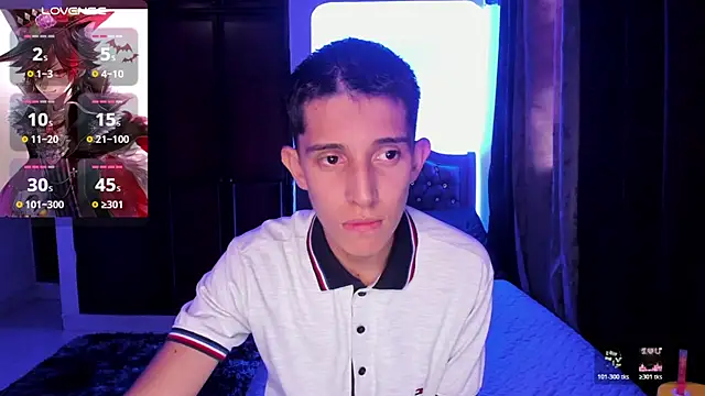 Snapshot of gomitaboy_1 chatting on October 22, 10:20 pm gomitaboy 1 online show from October 22, 10:20 pm