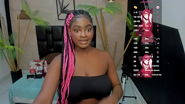 Snapshot of alana_bonny chatting on November 24, 1:00 pm alana bonny online show from November 24, 1:00 pm