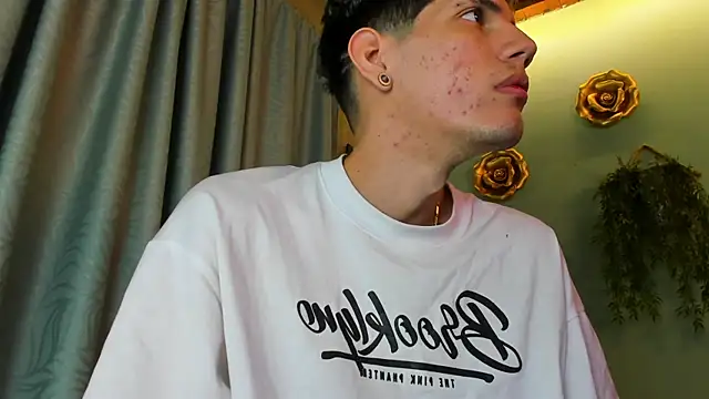 david huge online show from September 23, 8:28 am