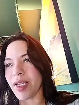 avril vinn online show from November 14, 7:12 pm