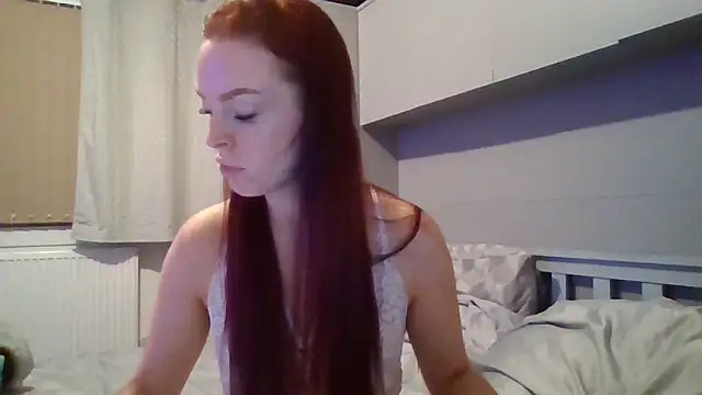 Filthy-British-Skylar online show from September 25, 8:34 pm