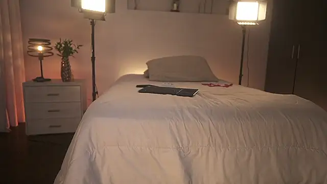 ximena cortez 03 online show from February 4, 10:04 pm