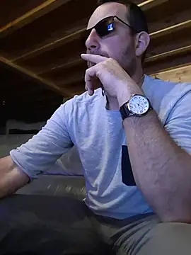 BrunJulienMetis online show from April 5, 7:22 pm