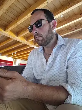 BrunJulienMetis online show from April 6, 8:26 am