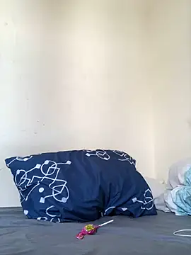 Snapshot of Cesar_Augusto chatting on October 11, 4:05 pm Cesar Augusto online show from October 11, 4:05 pm