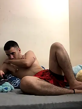 Snapshot of Cesar_Augusto chatting on October 16, 12:00 am Cesar Augusto online show from October 16, 12:00 am