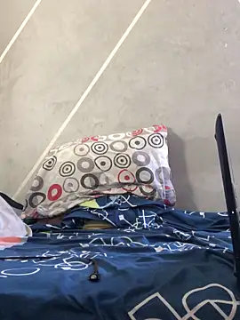 Snapshot of Cesar_Augusto chatting on October 24, 1:29 pm Cesar Augusto online show from October 24, 1:29 pm