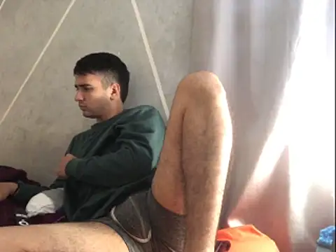 Snapshot of Cesar_Augusto chatting on February 25, 11:31 am Cesar Augusto online show from February 25, 11:31 am