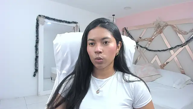 samantaa shy online show from December 15, 12:59 am