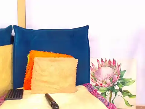 Snapshot of SexyScarlet101 chatting on November 26, 6:31 pm SexyScarlet101 online show from November 26, 6:31 pm