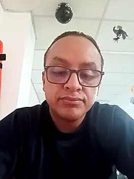 Snapshot of Yahinaga chatting on November 7, 7:14 pm Yahinaga online show from November 7, 7:14 pm