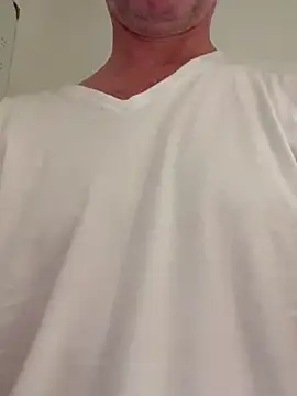 Snapshot of Woodchip chatting on November 2, 9:00 am Woodchip online show from November 2, 9:00 am