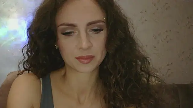 Amber Carrol online show from November 18, 5:17 pm