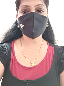 Snapshot of shivani27 chatting on September 10, 9:42 am shivani27 online show from September 10, 9:42 am