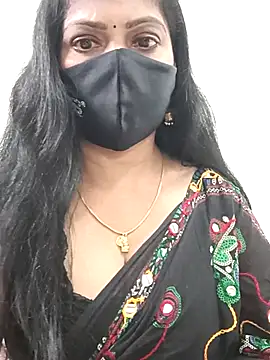 Snapshot of shivani27 chatting on July 5, 8:05 pm shivani27 online show from July 5, 8:05 pm