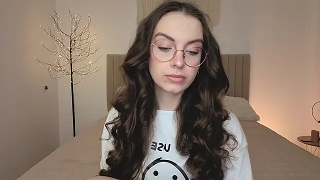 Real cutie1 online show from March 28, 2:27 pm