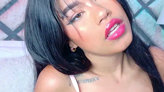 ZafiraRose online show from February 23, 12:13 pm