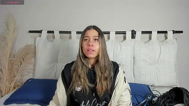 Rachell criss online show from January 6, 3:43 am