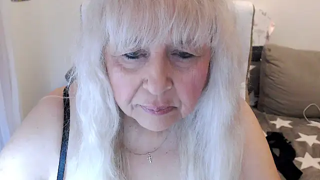 Snapshot of SusiLifeXXX chatting on September 21, 6:20 pm SusiLifeXXX online show from September 21, 6:20 pm