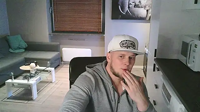 Snapshot of Dartanjanas13 chatting on November 13, 7:57 pm Dartanjanas13 online show from November 13, 7:57 pm