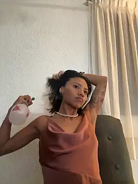 Nia Desire online show from September 18, 6:59 am