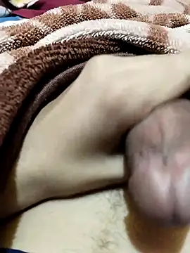 Snapshot of saneer69tew chatting on October 15, 7:03 pm saneer69tew online show from October 15, 7:03 pm