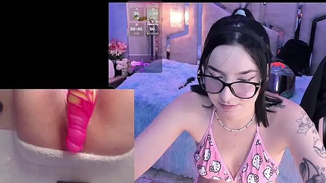 NicoleFerrel online show from January 13, 2:22 pm