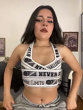 Snapshot of ZaraTrump chatting on October 7, 10:07 pm ZaraTrump online show from October 7, 10:07 pm