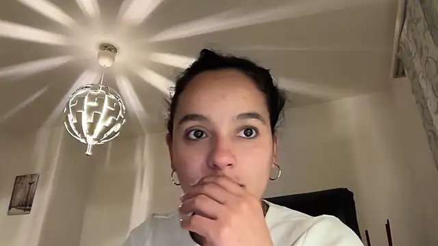 Maia Park online show from April 11, 8:57 pm