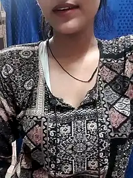 Snapshot of Raj-kumari chatting on October 3, 4:04 pm Raj-kumari online show from October 3, 4:04 pm