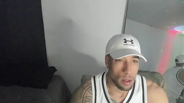 ThiagoLugo online show from March 15, 3:01 am