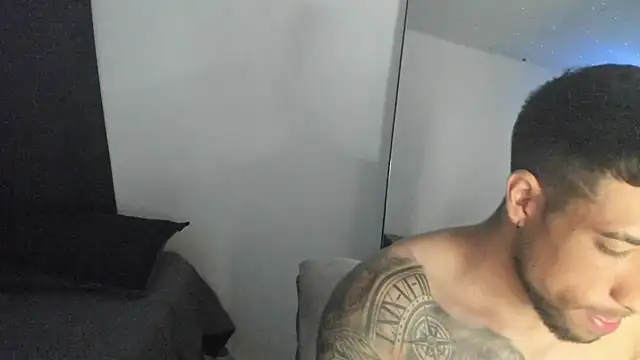 ThiagoLugo online show from March 24, 3:11 am