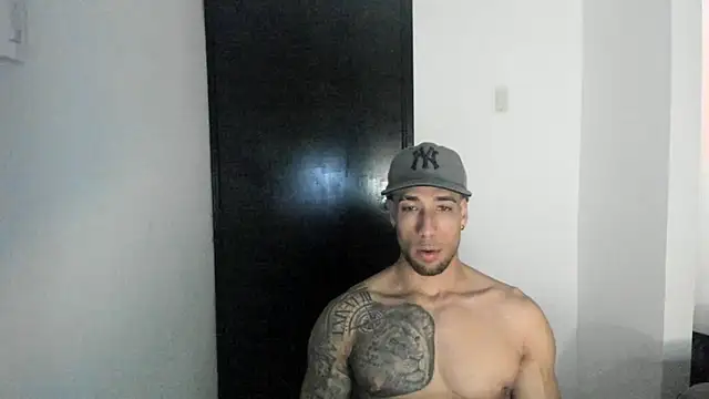 ThiagoLugo online show from April 11, 6:40 am