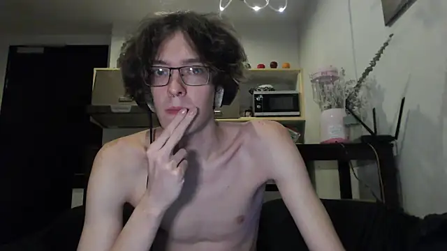 Snapshot of LovesomeCookie chatting on September 8, 3:55 pm LovesomeCookie online show from September 8, 3:55 pm