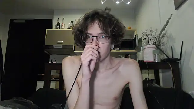 Snapshot of LovesomeCookie chatting on September 19, 2:29 pm LovesomeCookie online show from September 19, 2:29 pm