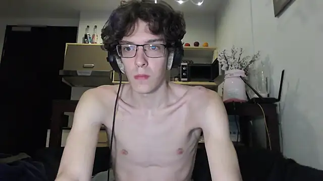 Snapshot of LovesomeCookie chatting on October 11, 12:04 pm LovesomeCookie online show from October 11, 12:04 pm