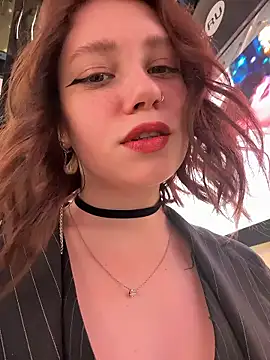 lucy-joy online show from January 16, 8:29 am