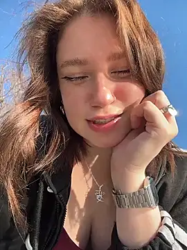 lucy-joy online show from March 14, 11:26 am