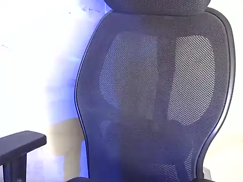 Snapshot of Shizuka_11 chatting on September 8, 7:35 pm Shizuka 11 online show from September 8, 7:35 pm