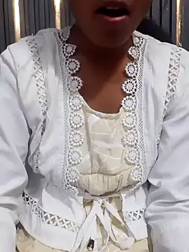 Snapshot of AnkitaDevi chatting on November 18, 5:01 am AnkitaDevi online show from November 18, 5:01 am