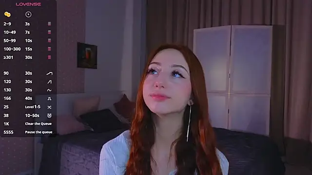 Snapshot of AvrilLeMell chatting on October 2, 10:06 pm AvrilLeMell online show from October 2, 10:06 pm