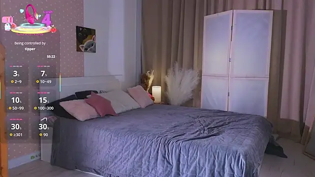 Snapshot of AvrilLeMell chatting on October 12, 9:03 pm AvrilLeMell online show from October 12, 9:03 pm