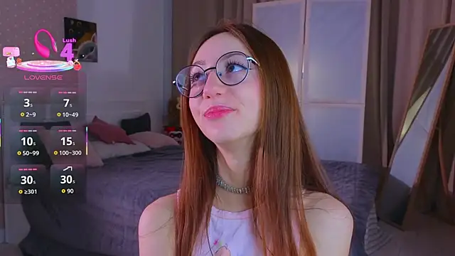 Snapshot of AvrilLeMell chatting on November 6, 10:10 pm AvrilLeMell online show from November 6, 10:10 pm