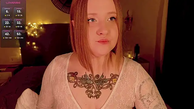 Snapshot of NaomiRey1 chatting on November 1, 5:15 pm NaomiRey1 online show from November 1, 5:15 pm