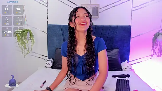 Snapshot of Camilla_Miller01 chatting on November 12, 9:14 pm Camilla Miller01 online show from November 12, 9:14 pm