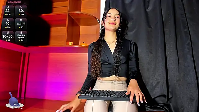 Snapshot of Camilla_Miller01 chatting on November 26, 9:05 pm Camilla Miller01 online show from November 26, 9:05 pm