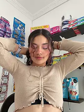 Camilla Miller01 online show from April 8, 7:36 pm