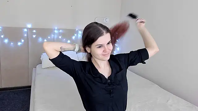 Snapshot of Infinity_Ti chatting on January 9, 1:41 am Infinity Ti online show from January 9, 1:41 am