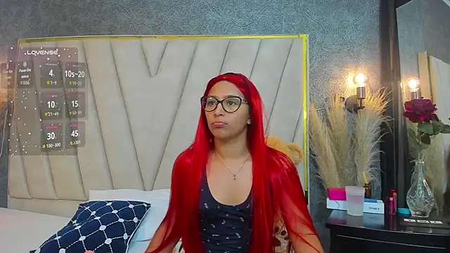 AmyStar1 online show from November 8, 9:13 pm