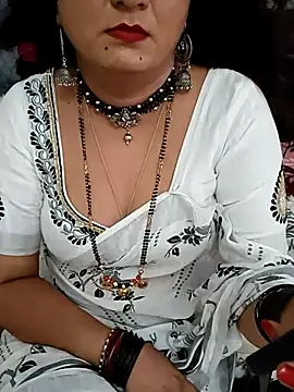 Snapshot of Niharika555 chatting on April 25, 11:24 am Niharika555 online show from April 25, 11:24 am